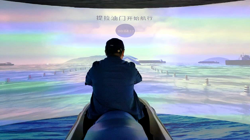 舟山渔港虚拟驾驶游艇体验