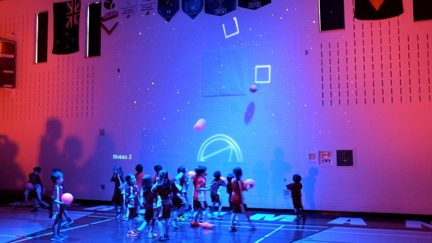 篮球的互动墙面投影游戏