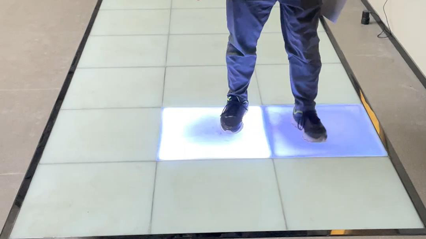 光影变化地砖灯互动装置
