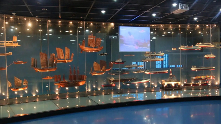 航海主题展厅的多媒体使用效果展示