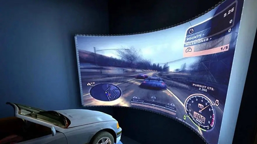 虚拟网上漫游在展厅中使用的效果