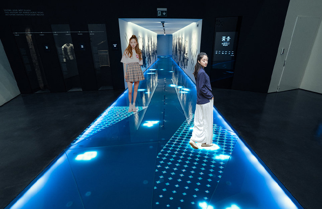 互动LED地砖屏体验步步生花般的互动游戏